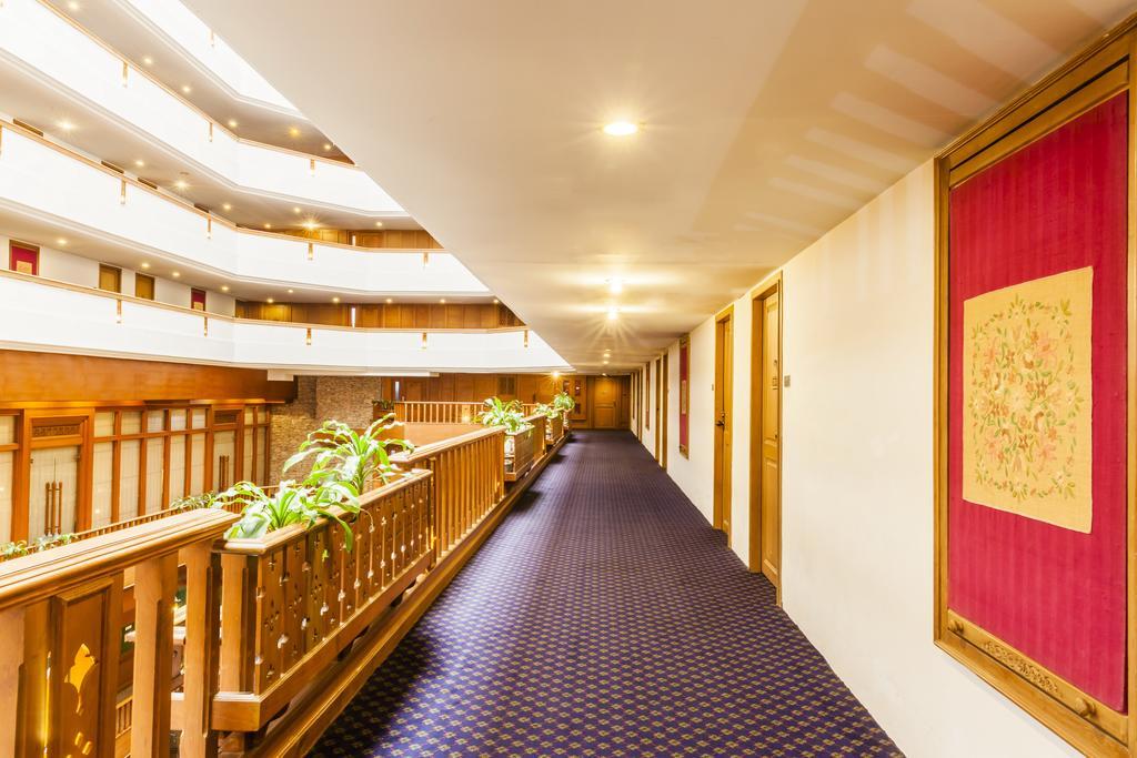 Lotus Pang Suan Kaew Hotel Чиангмай Экстерьер фото